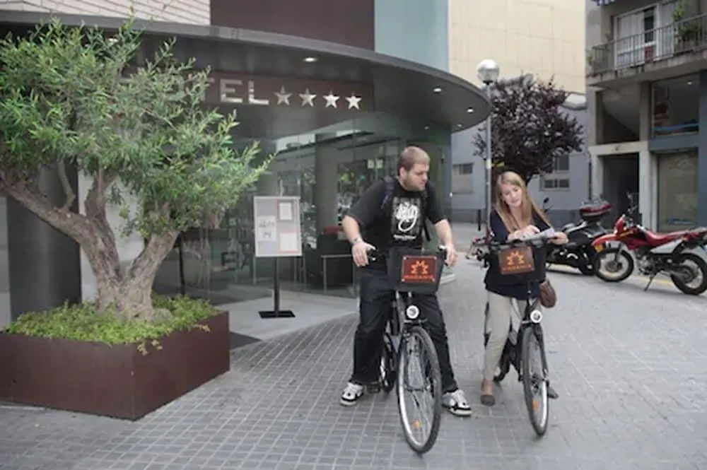 Hotel Madanis Liceo L'Hospitalet de Llobregat