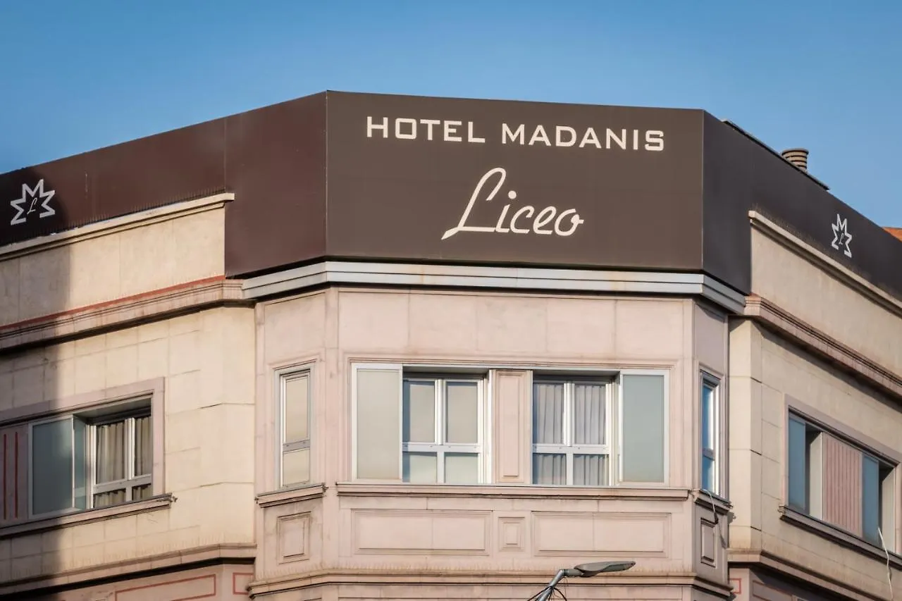 Hotel Madanis Liceo location