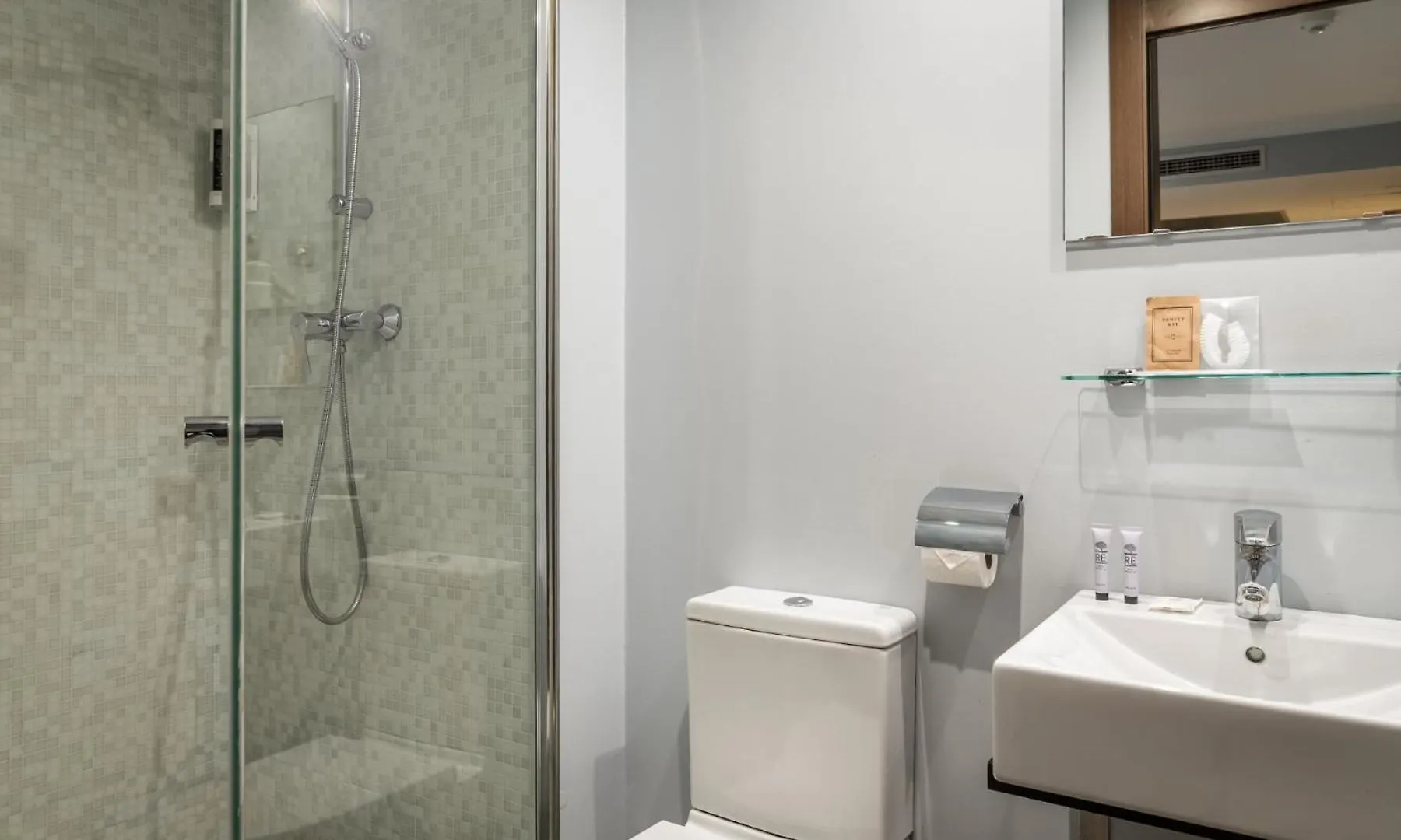 Hotel Madanis Liceo L'Hospitalet de Llobregat Spain