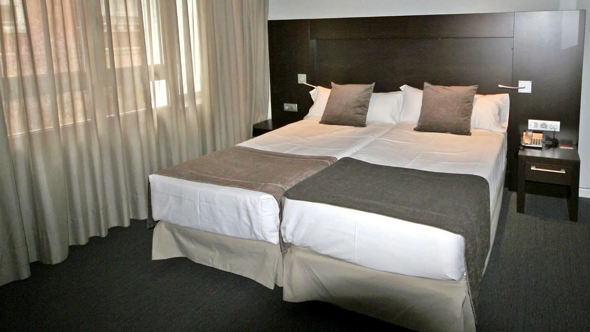 ***  Hotel Madanis Liceo L'Hospitalet de Llobregat Spain